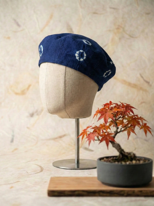 藍染ベレー帽の着用イメージ